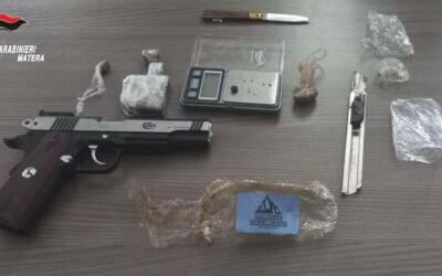 Minaccia una persona, aveva una pistola ad aria compressa senza tappo rosso: 25enne di Matera arrestato dai Carabinieri