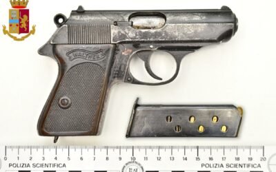 Matera, quartiere Agna Le Piane: pistola e munizioni nell’armadio della camera da letto di una coppia di pensionati. Arrestati entrambi dalla Polizia