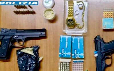 Non si ferma al controllo, inseguito dalla Polizia di Stato sperona la volante. In carcere 45enne materano. Sequestrati 40 mila euro in contanti, due pistole e diverse munizioni