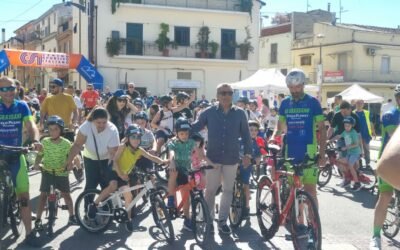 Grassano, seconda Ecopedalata per grandi e percorso ad ostacoli con gimkana per piccini accolto con grande entusiasmo