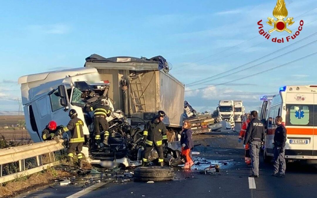 Tragico incidente sulla Bradanica, nei pressi di Venosa: due morti e un ferito