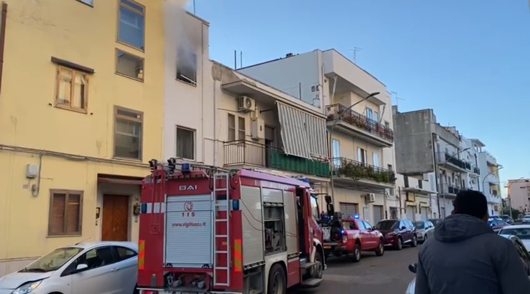 Rogo in una palazzina,  tragedia sfiorata a Scanzano Jonico. Bimba messa in salvo da un  Carabiniere