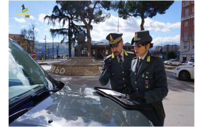 Sette persone arrestate dalle Fiamme Gialle di Potenza per associazione a delinquere finalizzata a far conseguire indebitamente abilitazioni professionali e titoli di studio