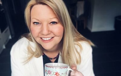 D. S. Butler torna finalmente in Italia grazie a Indomitus Publishing con il thriller poliziesco “Sulla fredda terra”, quinto capitolo della serie gialla bestseller “Detective Karen Hart”