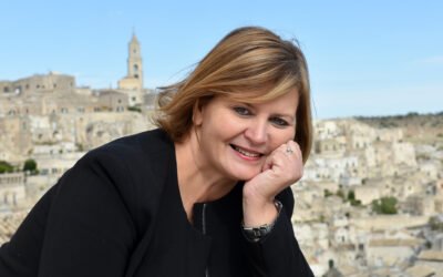 La giornalista e scrittrice Antonella Ciervo presenta a Gorizia “Con i piedi in guerra”. Evento organizzato da Netural Coop