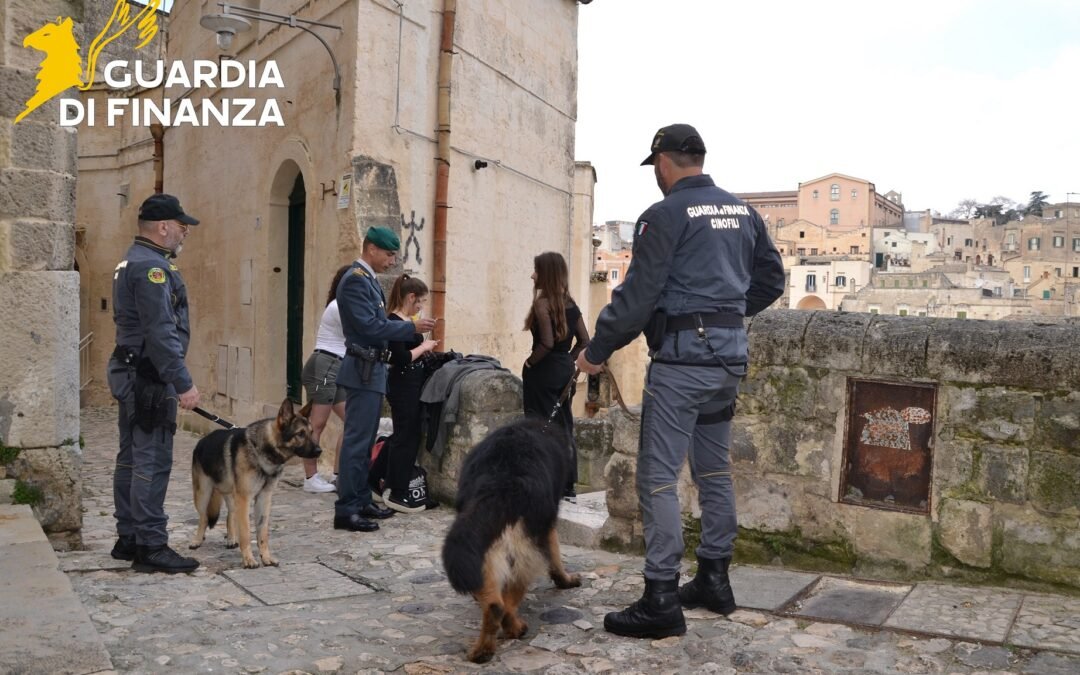 Tre minori arrestati a Matera dalla Guardia di Finanza, spacciavano droga vicino a una chiesa