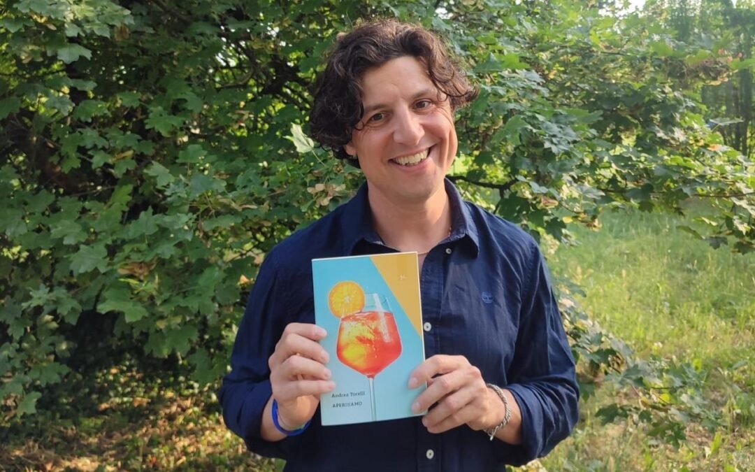 “APERItiAMO”, di Andrea Torelli: un libro generazionale che racconta la crisi dei trent’anni con ironia, introspezione e una colonna sonora anni ’90