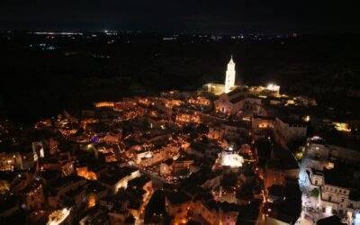 I Sassi di Matera si accendono di stelle: un rito antico, questa volta rivolto al Mediterraneo