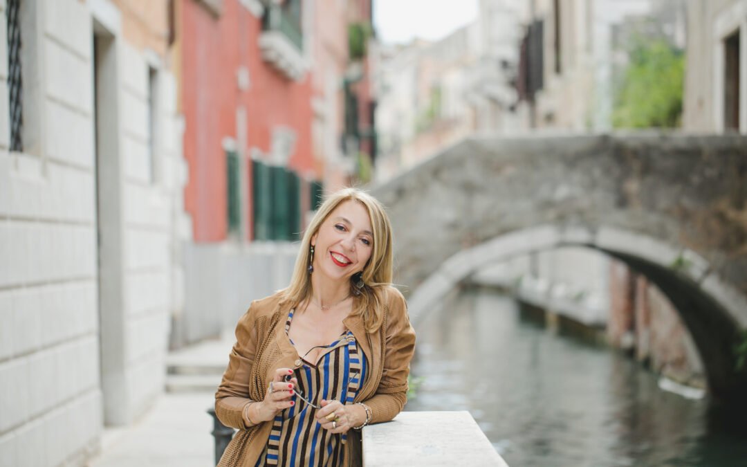 “Book Winter Lover” della giornalista e scrittrice Isa Grassano. “Una sorta di coperta patchwork: ogni pagina è un pezzo diverso, cucito con tonalità e motivi diversi che insieme scaldano”