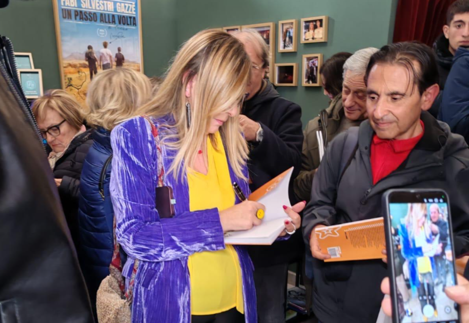 Il cinema è sogno, magia, curiosità: in libreria “Come in un film” della giornalista Anna Giammetta