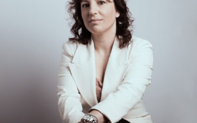 “Maledetta menopausa, che fretta c’era?” della psicologa e psicoterapeuta Rita Ciani: “Per le donne non è la fine dell’estate, ma l’inizio di una nuova primavera”