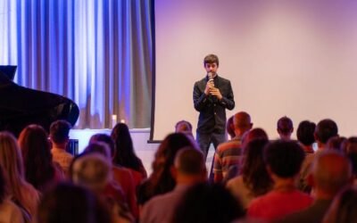 Stanchezza, sovraccarico mentale e frenesia: nasce “Un minuto per te”, il podcast di Luca Gonzatto per riscoprire il proprio giusto tempo