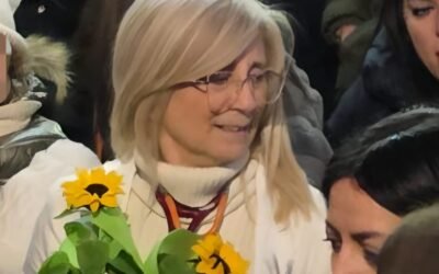 Dopo quarant’anni accanto alle famiglie, va in pensione la pediatra Lidia Vespe. I ringraziamenti, commossi,  dei genitori dei piccoli pazienti: “È stata un punto fermo per la comunità materana”