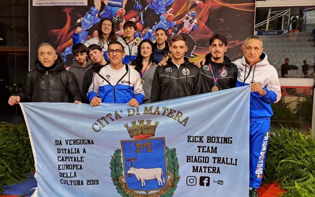 Kickboxing, seconda fase del Campionato Regionale Puglia/Basilicata: risultati eccezionali per gli atleti della S.S.D. Dynamic Center di Matera guidati dal Maestro Tralli