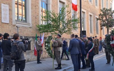 Commemorazione dei soldati del 2° Corpo d’Armata polacco, a Matera cerimonia nei pressi della “Minozzi”: “La pace non è data per sempre, bisogna ricordare le sofferenze e i gesti di eroismo”