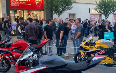 Apre a Matera il primo Ducati Official Store del Sud Italia. Inaugurato ieri in Via Roma il nuovo flagship store del marchio di Borgo Panigale. È il terzo in Italia dopo Milano e Roma