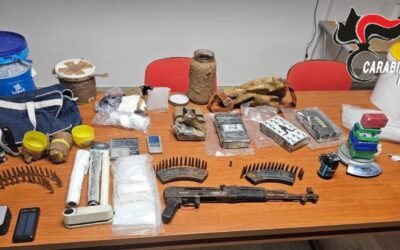 Policoro, armi da guerra e traffico di stupefacenti: due persone arrestate dai Carabinieri. Se immessa sul mercato, la droga avrebbe potuto fruttare oltre mezzo milione di euro