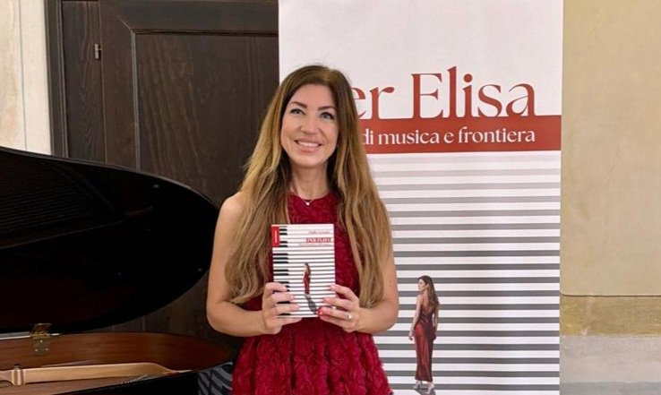 La colonna sonora di una vita: la celebre pianista Giulia Vazzoler in libreria con “Per Elisa. Storie di musica e di frontiera”