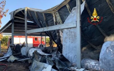 Incendio in zona Andriace a Montalbano Jonico: intervengono i Vigili del Fuoco di Matera