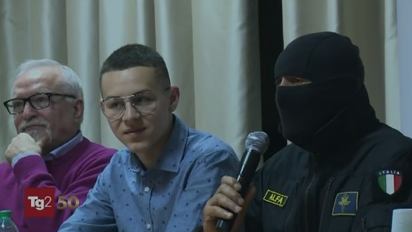 Il prof. Incampo: “La capacità del Comandante Alfa di catturare davvero l’attenzione di centinaia di ragazzi condividendo i valori che hanno reso possibili le sue imprese”