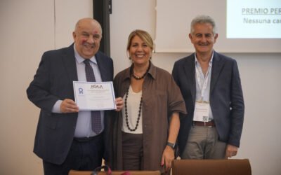 Al prof. Vincenzo Simeone, membro esperto di Geologia Applicata del Comitato Speciale del Consiglio Superiore dei Lavori Pubblici, il premio AIGA “Vincenzo Cotecchia”