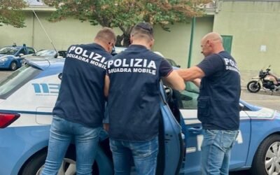 Matera: la Polizia di Stato arresta due giovani per una truffa ai danni di un’anziana
