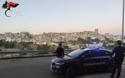 Tentano la truffa del “falso carabiniere” a un’anziana, due uomini arrestati a Tricarico